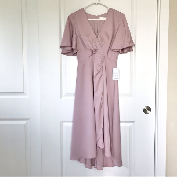 ASTR The Label Delaney Flutter Sleeve Midi Dress - Picture 4 of 16